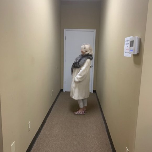 MINK COAT WITH FOX COLLAR - Picture 3 of 6